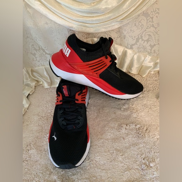 PUMA - Picture 2 of 7